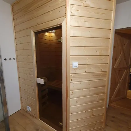 Feriehus Fuledzki Bialy - Mazury, Jacuzzi, Sauna, Gizycko *