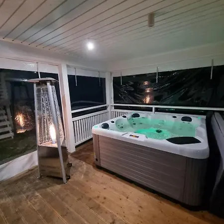 Feriehus Fuledzki Bialy - Mazury, Jacuzzi, Sauna, Gizycko